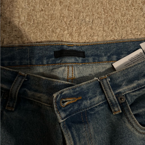 Prada - Picture 6 of 9